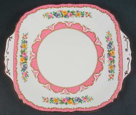 Lyric Tunis (Scalloped) Square Handled Cake Plate