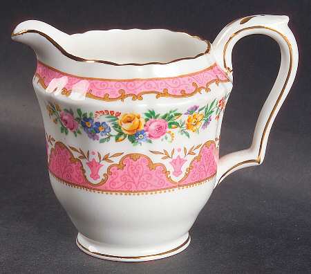 Lyric Tunis (Scalloped) Creamer