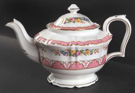 Lyric Tunis (Scalloped) Teapot & Lid