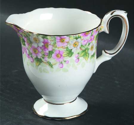 Maytime Creamer