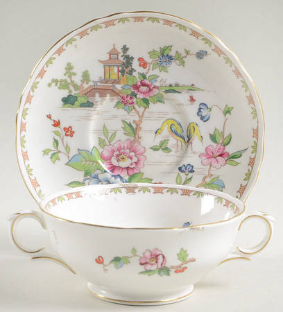 Pagoda Footed Cream Soup Bowl & Saucer Set
