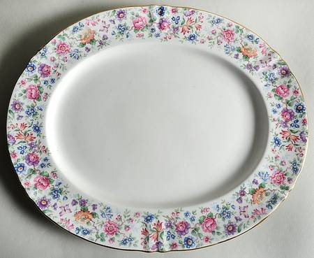 Springtime (Scalloped, Embossed) 15" Oval Serving Platter