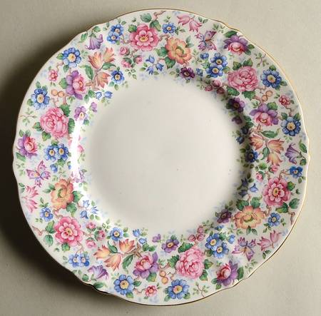 Springtime (Scalloped, Embossed) Luncheon Plate