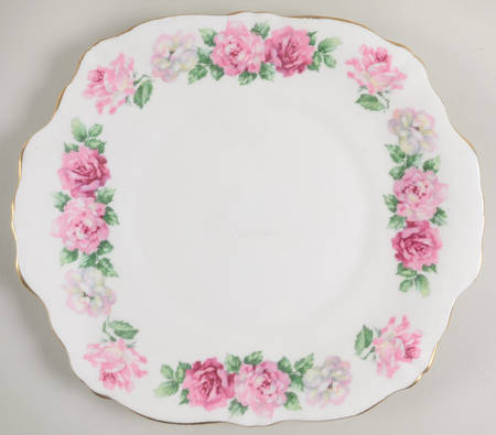 Trinity Rose Square Handled Cake Plate