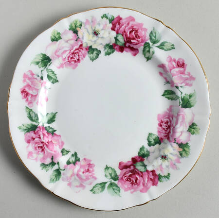 Trinity Rose Dessert/Pie Plate