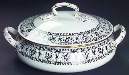 Victoria Black Round Covered Vegetable