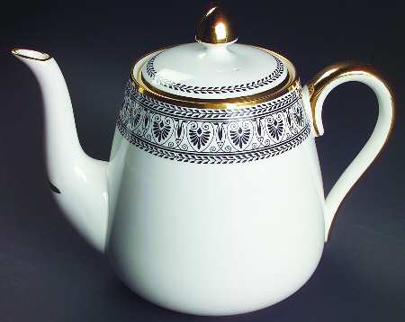 Victoria Black Teapot & Lid