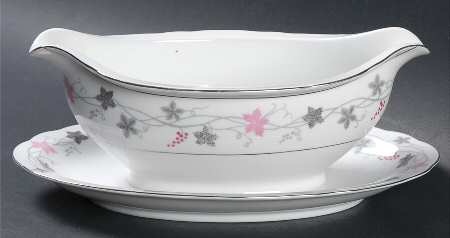 Twilight Gravy Boat with Attached Underplate
