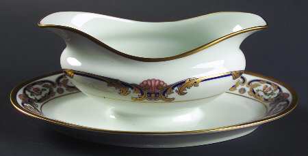 La Maison Du Prince Gravy Boat with Attached Underplate
