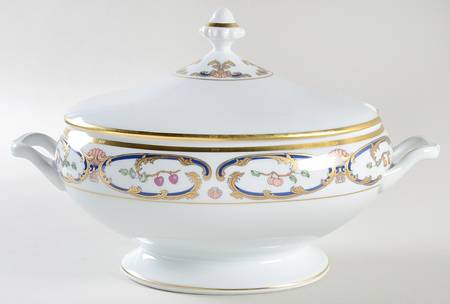 La Maison Du Prince Tureen &  Lid
