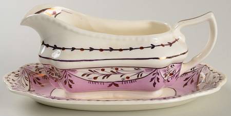 Ruskin (Pink) Gravy Boat & Underplate