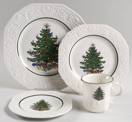 Dickens Embossed Christmas (Cream) 32  Piece Estate Set