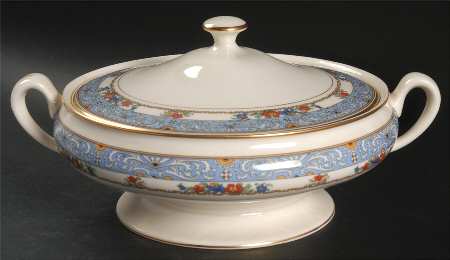 Boulevard Round Covered Vegetable by Coxon Belleek