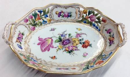 C6T1 9" Oval Handled Bowl