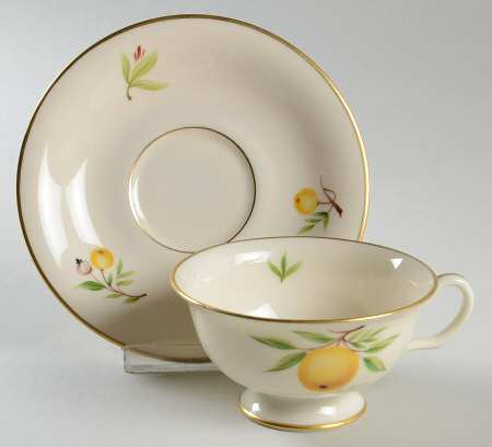 200 Footed Cup & Saucer Set