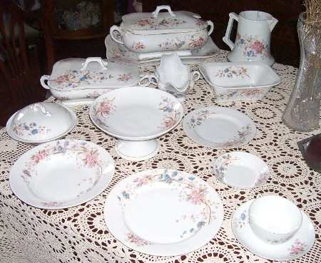 1446 Footed Cake Plate