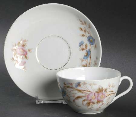 1446 Flat Cup & Saucer Set
