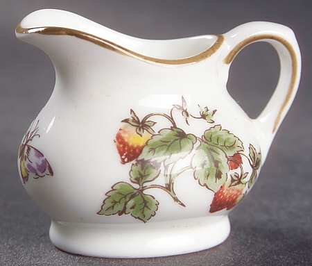Strawberry (Smooth) Toy Creamer