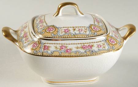 CLT18 Sugar Bowl & Lid by Carrollton