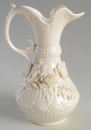 Vases 9'' Left Handled Aberdeen Vase