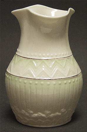 Vases Vase-Colonial