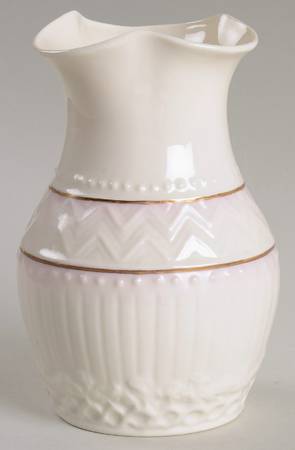 Vases Colonial Vase