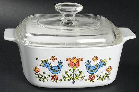 Country Festival 1.5 Quart Square Casserole with Lid