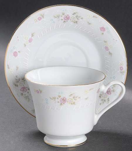 CCN6 Footed Cup & Saucer Set