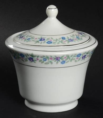 Manigue Sugar Bowl & Lid