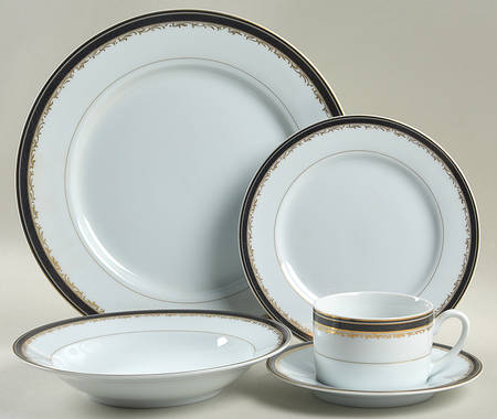 University Black 5 Piece Place Setting