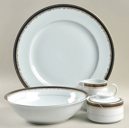 University Black 5 Piece Hostess Set