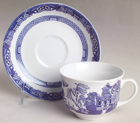 Blue Willow Flat Cup & Saucer Set