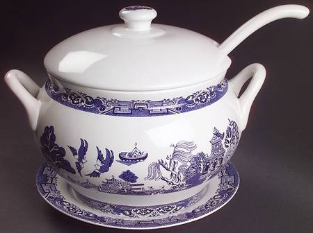 Blue Willow Tureen & Lid w/Ladle & Underplate