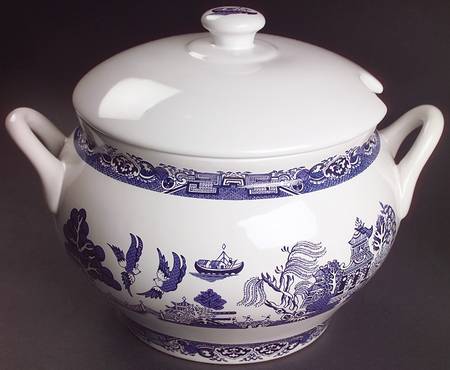 Blue Willow Tureen &  Lid