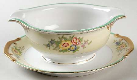 CEB51 Gravy Boat with Attached Underplate