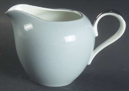 Bouquet Creamer