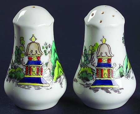 Ye Olde Willow Salt & Pepper Set