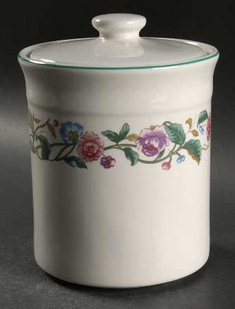 Castlegarden Collection Extra Large Canister & Lid