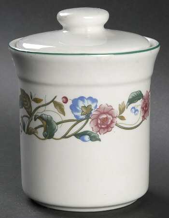 Castlegarden Collection Medium Canister & Lid