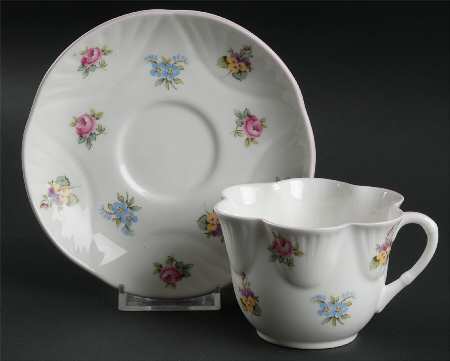 Floral Bouquet (Scalloped) Flat Cup & Saucer Set