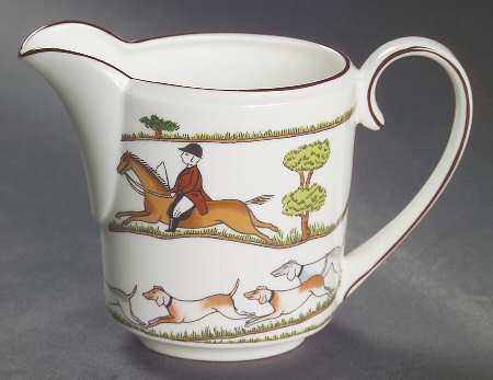 Hunting Scene Creamer