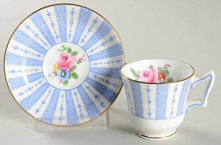 F9213 Footed Demitasse Cup & Saucer Set