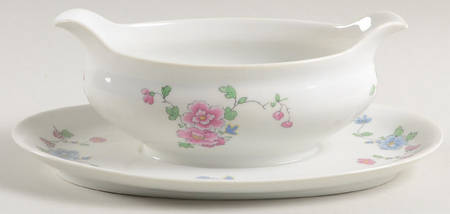 CHF477 Gravy Boat with Attached Underplate