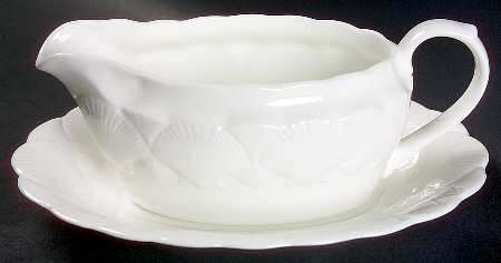 Oceanside Gravy Boat & Underplate
