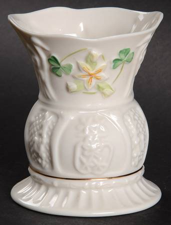 Limited Edition Giftware Limerick Lace Candle Vase