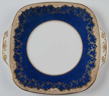 A13044 Handled Cake Plate