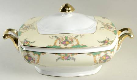 12672 Round Covered Vegetable