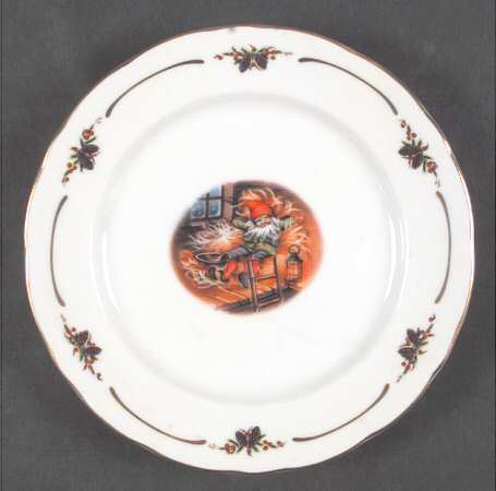 Old Fashioned Christmas Bread & Butter Plate
