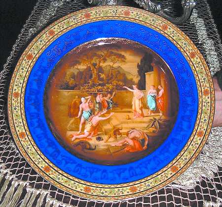 CZE74 Dinner Plate