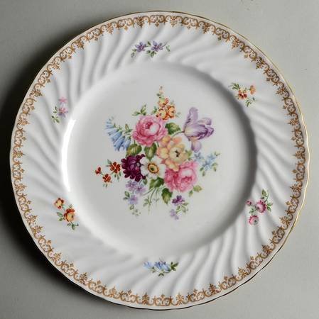 England's Bouquet Dinner Plate